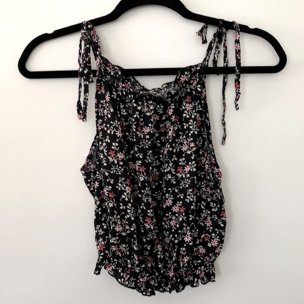 3 for 25🌿 Floral Ruffle Shoulder Tie Crop Top